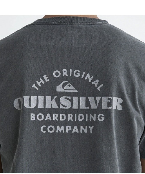 Quiksilver(クイックシルバー)の「TRADE SMITH ST/クイックシルバーバックプリンTI半袖Tシャツ(Tシャツ/カットソー・メンズ・ホワイト/ネイビー/イエロー/チャコールグレー・LARGE/MEDIUM/X-LARGE)」の8枚目の写真