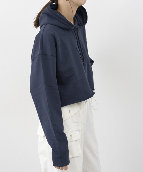 U by SPICK&SPAN（ユーバイスピックアンドスパン）の「【GANNI / ガニー】 Isoli Cropped Oversized Hoodie（パーカー・レディース・ネイビー・FREE）」の4枚目の写真