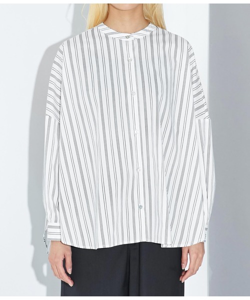 Settimissimo（セッティミッシモ）の「スパンバック ギャザ-デザイン ブラウス シャツ 長袖（シャツ/ブラウス・レディース・ホワイト×ブラック/グレー・FREE）」の3枚目の写真