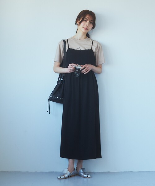 THE SHOP TK (ザ ショップ ティーケー )の「◆マーブル柄バックデザインワンピース【洗濯機OK】(ワンピース・レディース・ブルー系5/オレンジ系1/ブラック・99)」の4枚目の写真