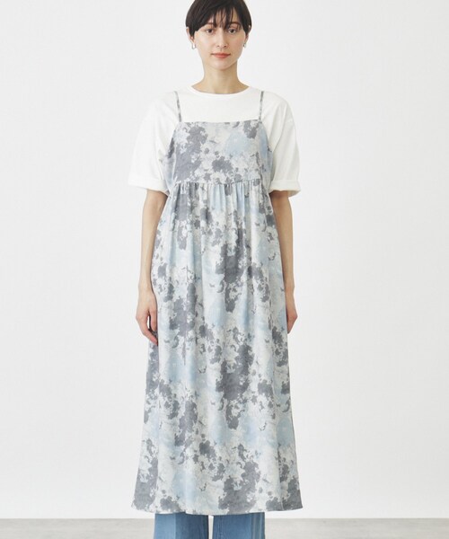 THE SHOP TK (ザ ショップ ティーケー )の「◆マーブル柄バックデザインワンピース【洗濯機OK】(ワンピース・レディース・ブルー系5/オレンジ系1/ブラック・99)」の7枚目の写真