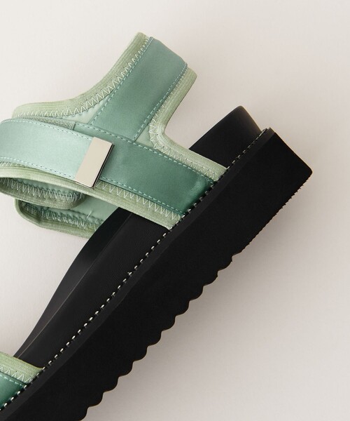 ODETTE E ODILE（オデットエオディール）の「アジャストベルト サンダル25（サンダル・レディース・ブラック/ゴールド/ケリー/ネイビー・35/36/37/34）」の18枚目の写真