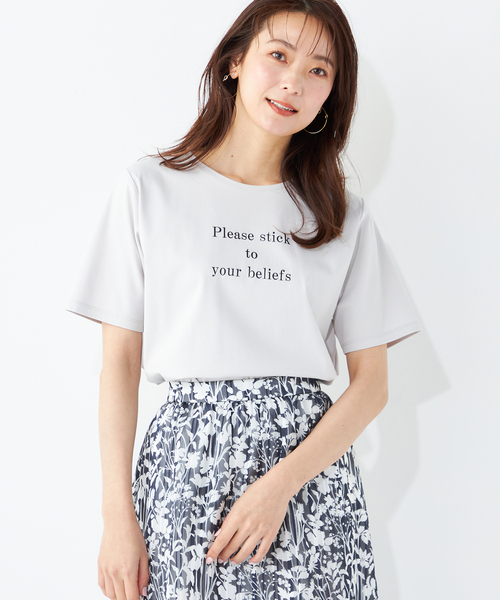 A/C DESIGN BY ALPHA CUBIC(エーシーデザインバイアルファキュービック)の「【接触冷感】ロゴプリントTシャツ(Tシャツ/カットソー・レディース・オフホワイト/ライトグレー/レッド・M/L)」の16枚目の写真