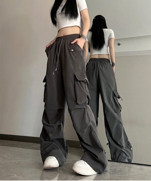 by muni:r(バイ ムニール)の「カーゴシャーリングバンディングパンツ(カーゴパンツ・レディース・グレー/ホワイト/ブラック・SMALL/MEDIUM)」の17枚目の写真