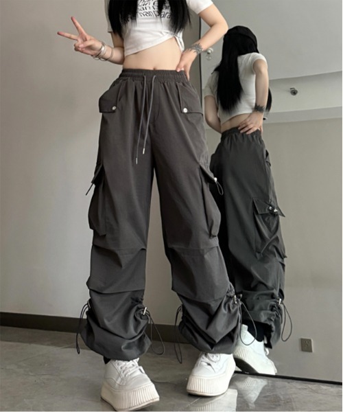 by muni:r(バイ ムニール)の「カーゴシャーリングバンディングパンツ(カーゴパンツ・レディース・グレー/ホワイト/ブラック・SMALL/MEDIUM)」の19枚目の写真