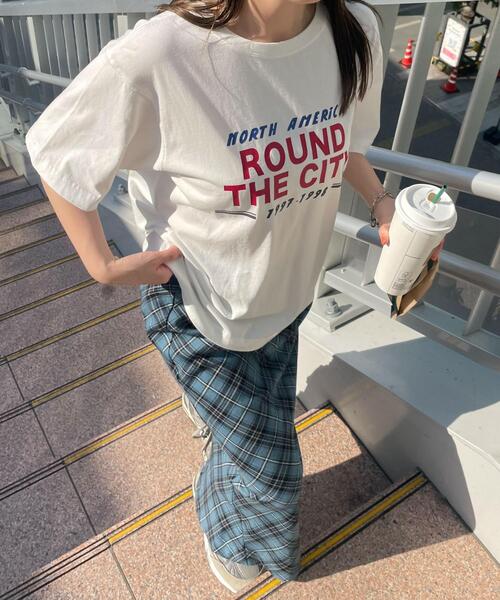 WEGO（ウィゴー）の「WEGO/ヴィンテージライクグラフィックTシャツ（Tシャツ/カットソー・レディース・ホワイト系その他/スミクロ/ブルー/ホワイト・FREE）」の8枚目の写真