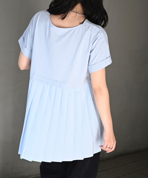 &HALF(アンドハーフ)の「プリーツ切替トップス(Tシャツ/カットソー・レディース・オフホワイト/ブラック/サックスブルー・L/M)」の20枚目の写真
