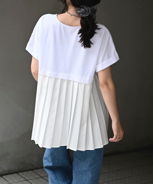 &HALF(アンドハーフ)の「プリーツ切替トップス(Tシャツ/カットソー・レディース・オフホワイト/ブラック/サックスブルー・L/M)」の5枚目の写真