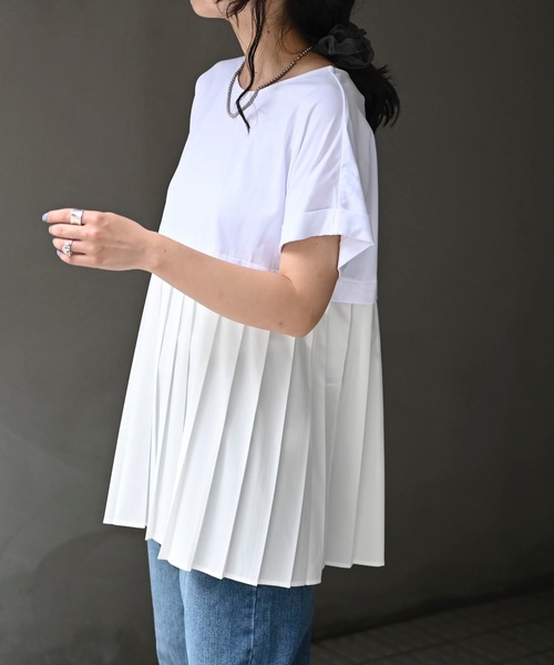 &HALF(アンドハーフ)の「プリーツ切替トップス(Tシャツ/カットソー・レディース・オフホワイト/ブラック/サックスブルー・L/M)」の6枚目の写真