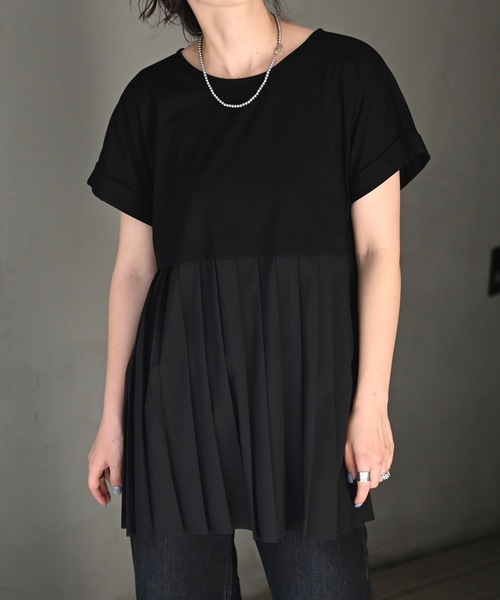 &HALF(アンドハーフ)の「プリーツ切替トップス(Tシャツ/カットソー・レディース・オフホワイト/ブラック/サックスブルー・L/M)」の12枚目の写真