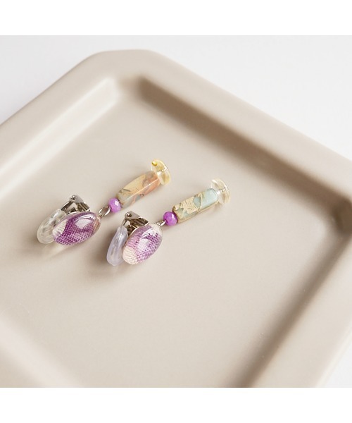 tone(トーン)の「【joesstyle】*Glass Earrings*ファブリック×ストーンの小さなイヤリング(MA)(イヤリング・レディース・マルチ・FREE)」の8枚目の写真