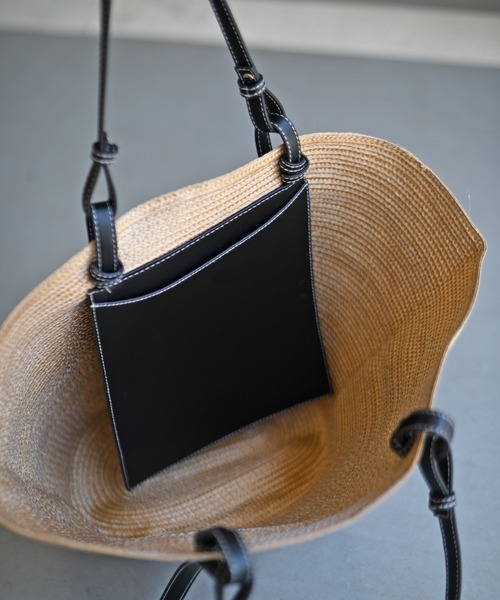 Marient(マリエント)の「カゴトートBAG(かごバッグ・レディース・ベージュ/ブラック・FREE)」の3枚目の写真