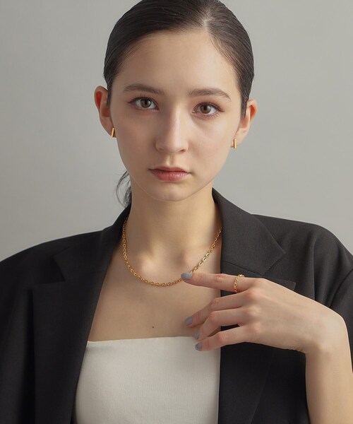 COCOSHNIK ONKITSCH(ココシュニックオンキッチュ)の「シルバー レクタングル スタッドピアス GP(ピアス(両耳用)・レディース・ゴールド・00)」の8枚目の写真
