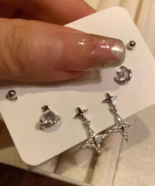 MASHIRO（マシロ）の「【MASHIRO】スターダストドロップY2Kモチーフピアス６点セット（MA）（ピアス（両耳用）・レディース・シルバー・FREE）」の3枚目の写真