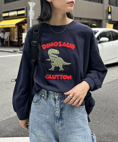 CPCM(シーピーシーエム)の「サガラ刺繍ロングスリーブT(Tシャツ/カットソー・レディース・アイボリー/ネイビー/ホワイト/ブラック・FREE)」の1枚目の写真
