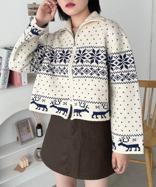 CLEA(クレア)の「ノルディックカウチンジップニットカーディガン(ニット/セーター・レディース・レッド/アイボリー/ブルー・FREE)」の7枚目の写真