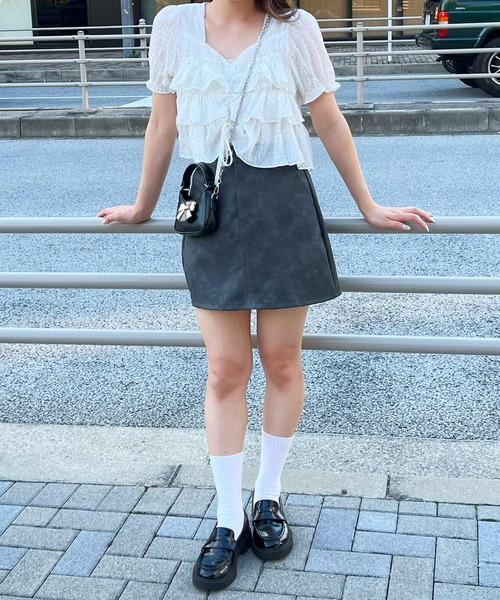 frunco(フランコ)の「マットレザー台形ミニスカート(スカート・レディース・ブラック/グレー/ブラウン・MEDIUM)」の9枚目の写真