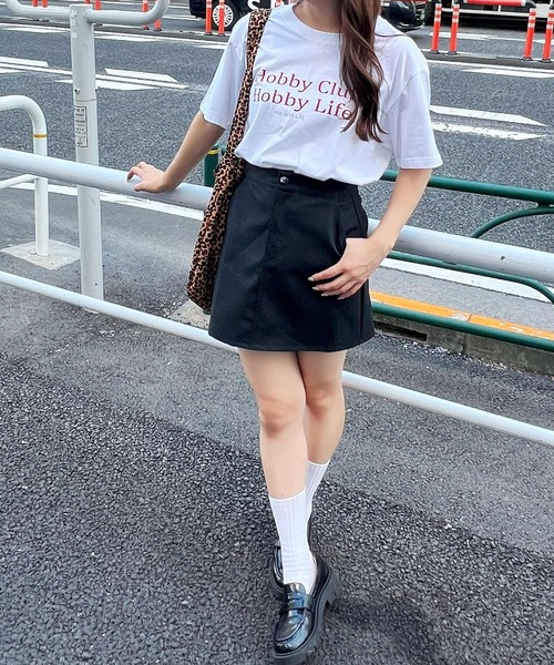 frunco(フランコ)の「マットレザー台形ミニスカート(スカート・レディース・ブラック/グレー/ブラウン・MEDIUM)」の17枚目の写真