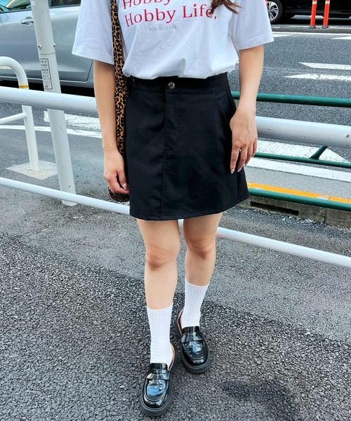 frunco(フランコ)の「マットレザー台形ミニスカート(スカート・レディース・ブラック/グレー/ブラウン・MEDIUM)」の10枚目の写真