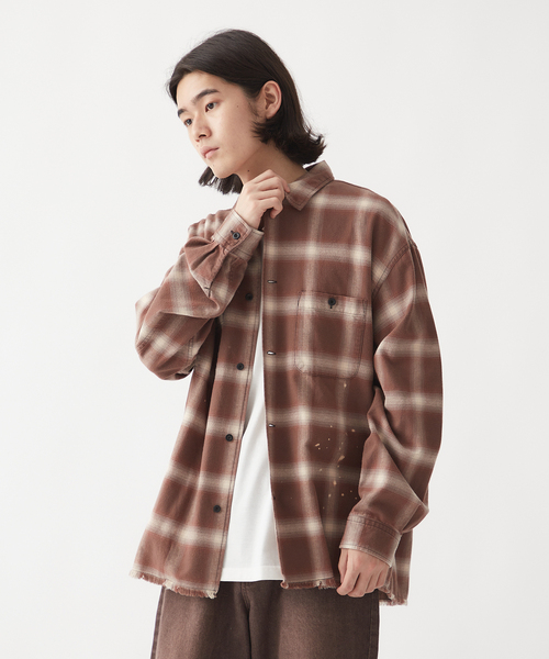 B.C STOCK(ベーセーストック)の「OMBRE DAMAGE シャツ(シャツ/ブラウス・メンズ・ブルー系その他/レッド/ブラック/ブラック系その他・LARGE/MEDIUM)」の8枚目の写真