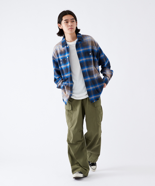 B.C STOCK(ベーセーストック)の「OMBRE DAMAGE シャツ(シャツ/ブラウス・メンズ・ブルー系その他/レッド/ブラック/ブラック系その他・LARGE/MEDIUM)」の10枚目の写真