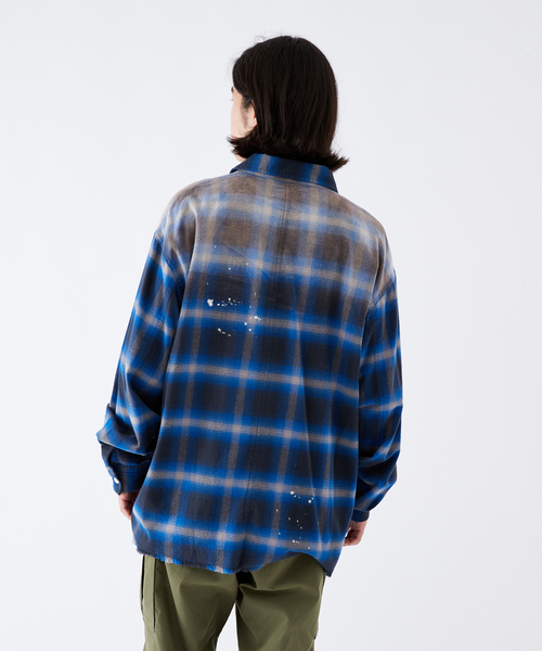 B.C STOCK(ベーセーストック)の「OMBRE DAMAGE シャツ(シャツ/ブラウス・メンズ・ブルー系その他/レッド/ブラック/ブラック系その他・LARGE/MEDIUM)」の13枚目の写真