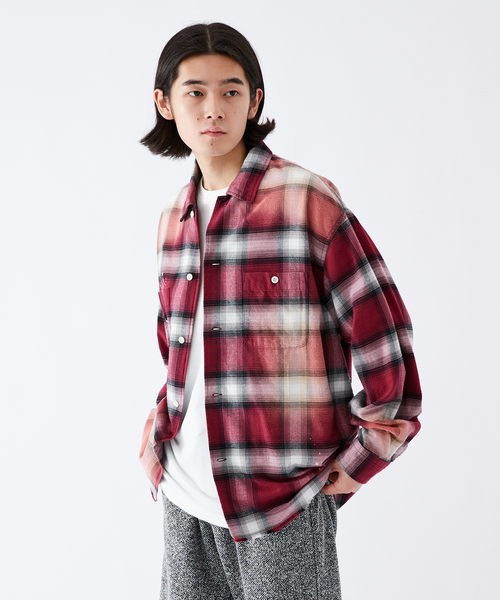 B.C STOCK(ベーセーストック)の「OMBRE DAMAGE シャツ(シャツ/ブラウス・メンズ・ブルー系その他/レッド/ブラック/ブラック系その他・LARGE/MEDIUM)」の16枚目の写真