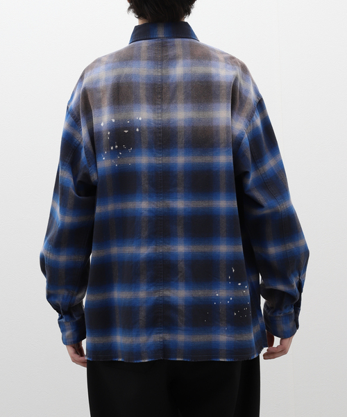 B.C STOCK(ベーセーストック)の「OMBRE DAMAGE シャツ(シャツ/ブラウス・メンズ・ブルー系その他/レッド/ブラック/ブラック系その他・LARGE/MEDIUM)」の21枚目の写真