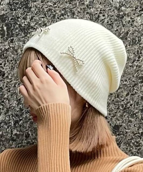 clear（クリア）の「リボンビジューニット帽[バレエコア 韓国ファッション]≪再入荷≫（ニットキャップ/ビーニー・レディース・ブラック/アイボリー/グレー・F）」の2枚目の写真