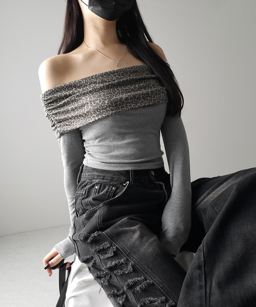 me+em select（ミームセレクト）の「【 ２color 】レオパードワイドオフショルカットソートップス ／ leopard wide off-shoulder cutsew tops（Tシャツ/カットソー・レディース・ブラウン/グレー・FREE）」の10枚目の写真
