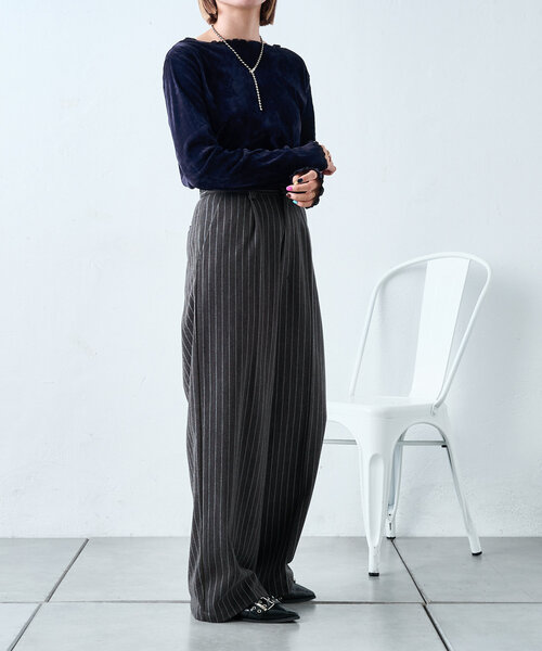 w closet（ダブルクローゼット）の「ベロアシアーカットソー（Tシャツ/カットソー・レディース・アイボリー/ブラック/ネイビー・FREE）」の15枚目の写真