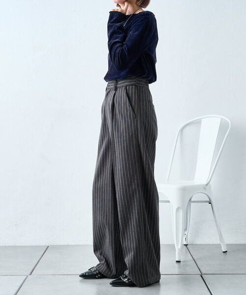 w closet（ダブルクローゼット）の「ベロアシアーカットソー（Tシャツ/カットソー・レディース・アイボリー/ブラック/ネイビー・FREE）」の14枚目の写真