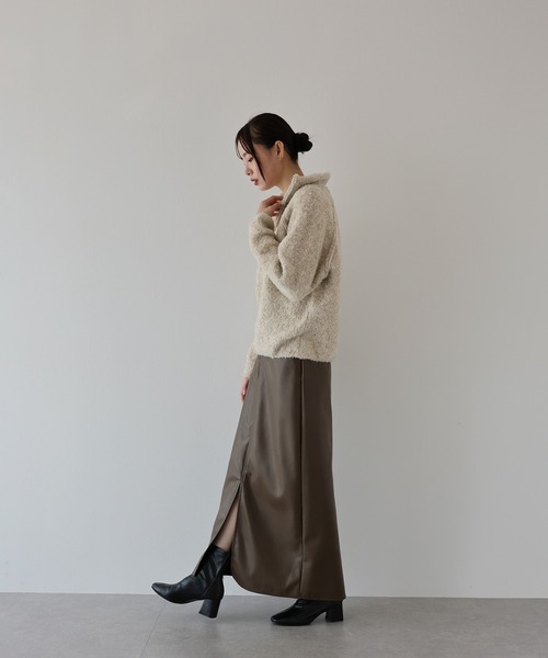 J by blue(ジェイバイブルー)の「ハーフジップブークレニット(ニット/セーター・レディース・ブラウン/アイボリー/ベージュ/ボルドー・MEDIUM)」の9枚目の写真
