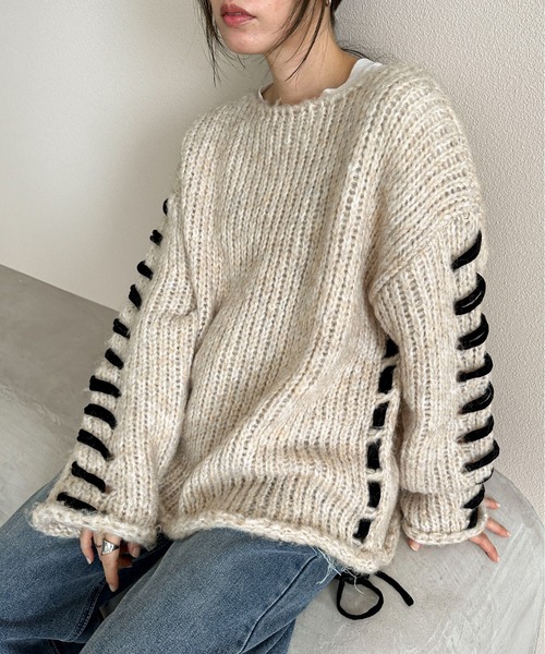 feepur（フェピュール）の「【ハンドウォッシャブル】レースアップオーバーニット（ニット/セーター・レディース・アイボリー/ブラック/グレー・MEDIUM）」の9枚目の写真