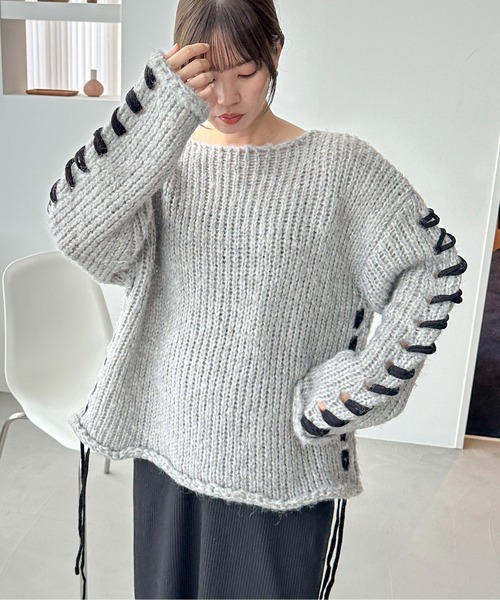feepur（フェピュール）の「【ハンドウォッシャブル】レースアップオーバーニット（ニット/セーター・レディース・アイボリー/ブラック/グレー・MEDIUM）」の13枚目の写真