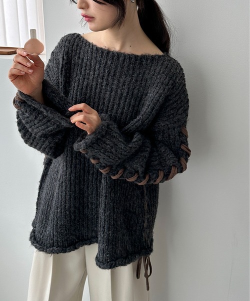 feepur（フェピュール）の「【ハンドウォッシャブル】レースアップオーバーニット（ニット/セーター・レディース・アイボリー/ブラック/グレー・MEDIUM）」の7枚目の写真