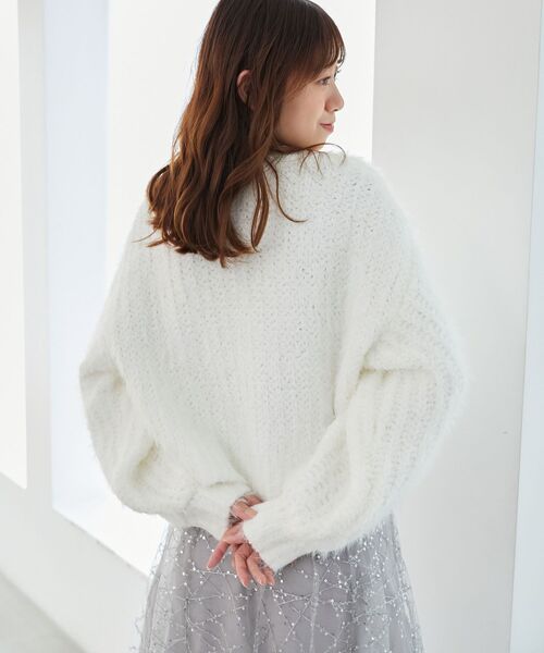 MAJESTIC LEGON（マジェスティックレゴン）の「ふわふわケーブルニット（ニット/セーター・レディース・ピンク/ボルドー/モカ/チャコールグレー/アイボリー・MEDIUM）」の14枚目の写真