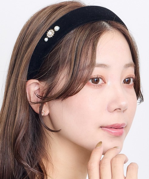 セール】パールビジュー付きベロアカチューシャ（カチューシャ