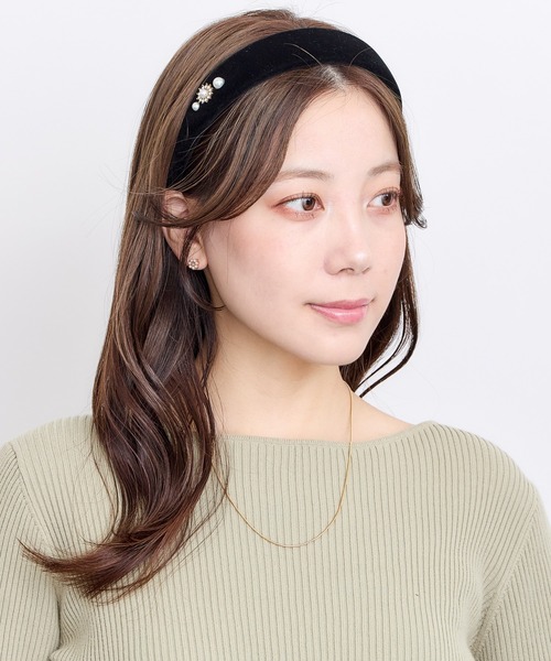パールビジュー付きベロアカチューシャ（カチューシャ