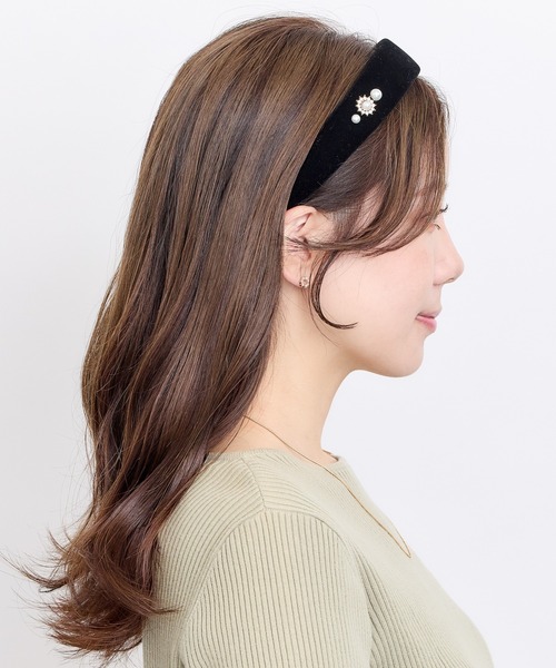 セール】パールビジュー付きベロアカチューシャ（カチューシャ