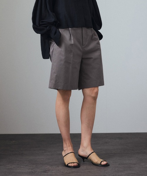 SALON adam et rope'（サロン アダム エ ロペ）の「シャンブレーツイルショートパンツ（その他パンツ・レディース・ベージュ/グレー・FREE）」の16枚目の写真