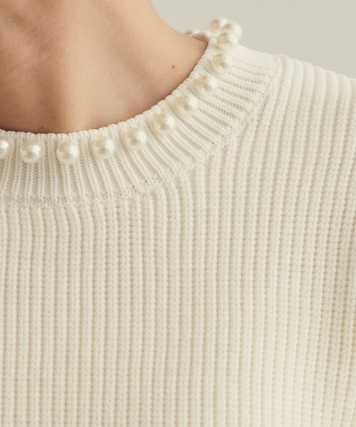 OPAQUE.CLIP(オペークドットクリップ)の「パール調ボタン付ニット【洗濯機洗い可/抗ピル】(ニット/セーター・レディース・ホワイト/ブラック/イエロー系その他/サックスブルー・38/40/42)」の8枚目の写真