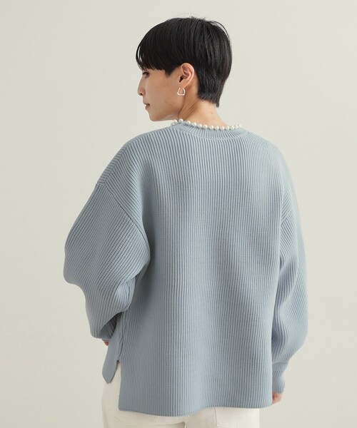 OPAQUE.CLIP(オペークドットクリップ)の「パール調ボタン付ニット【洗濯機洗い可/抗ピル】(ニット/セーター・レディース・ホワイト/ブラック/イエロー系その他/サックスブルー・38/40/42)」の13枚目の写真