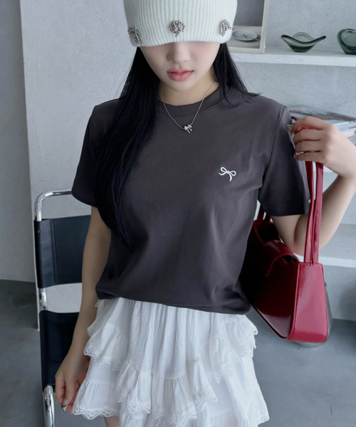 Ada.(エイダ)の「リボン ワンポイント 刺繍 半袖 Tシャツ(Tシャツ/カットソー・レディース・ホワイト/ピンク/チャコール・FREE)」の17枚目の写真