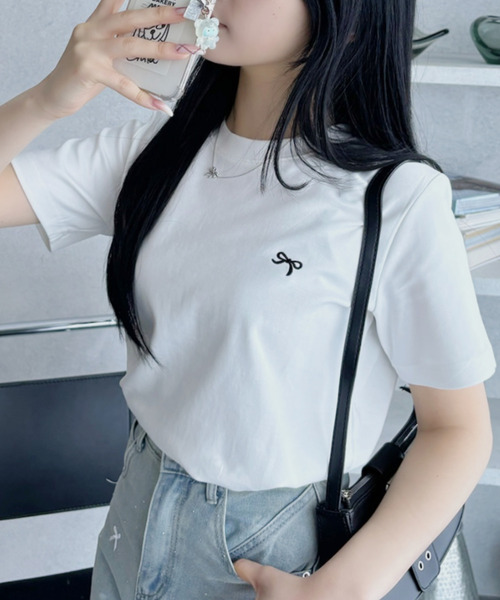 Ada.(エイダ)の「リボン ワンポイント 刺繍 半袖 Tシャツ(Tシャツ/カットソー・レディース・ホワイト/ピンク/チャコール・FREE)」の20枚目の写真