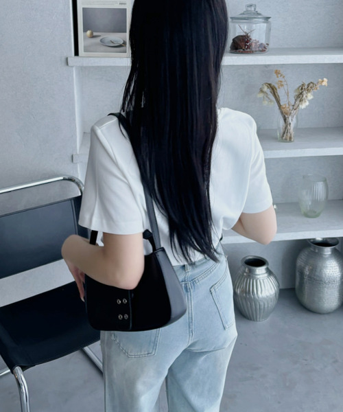 Ada.(エイダ)の「リボン ワンポイント 刺繍 半袖 Tシャツ(Tシャツ/カットソー・レディース・ホワイト/ピンク/チャコール・FREE)」の7枚目の写真