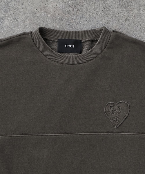 CIYOT（シヨウト）の「【CIYOT-シヨウト-】ヴィンテージメイクシームデザイン ケミカルウォッシュダメージパッチロゴスウェット（スウェット・メンズ・アッシュグレー/ブルー/ワイン/スミクロ・M/L）」の11枚目の写真