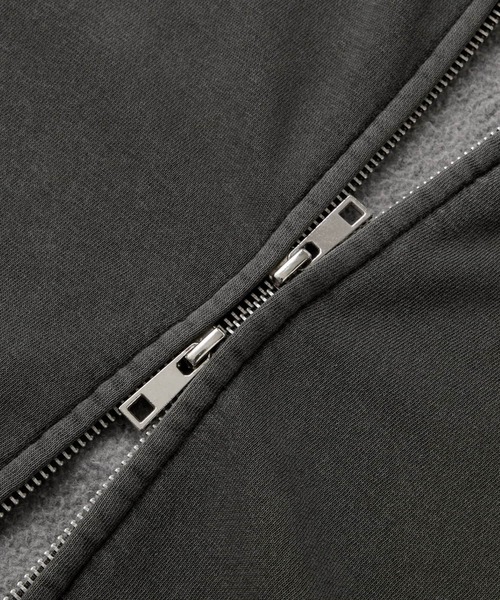 EMMA CLOTHES(エマクローズ)の「ヴィンテージメイク ラバープレート ショートダブルジップパーカー(パーカー・メンズ・グレー/ブラック/グレイッシュベージュ/レッド系/ネイビー・M/L)」の14枚目の写真