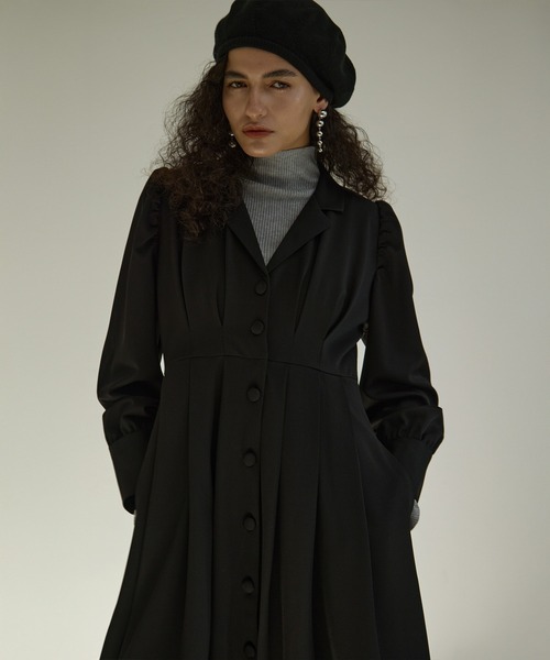 MIELI INVARIANT(ミエリインヴァリアント)の「Tailored Collar Tuck Dress(ワンピース・レディース・ブラック/ベージュ系その他・FREE)」の20枚目の写真