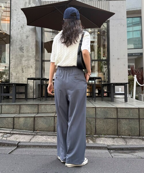 fredy emue（フレディエミュ）の「ドライタッチ2タックパンツ（その他パンツ・レディース・ブラック/ベージュ/グレー・38/36）」の6枚目の写真